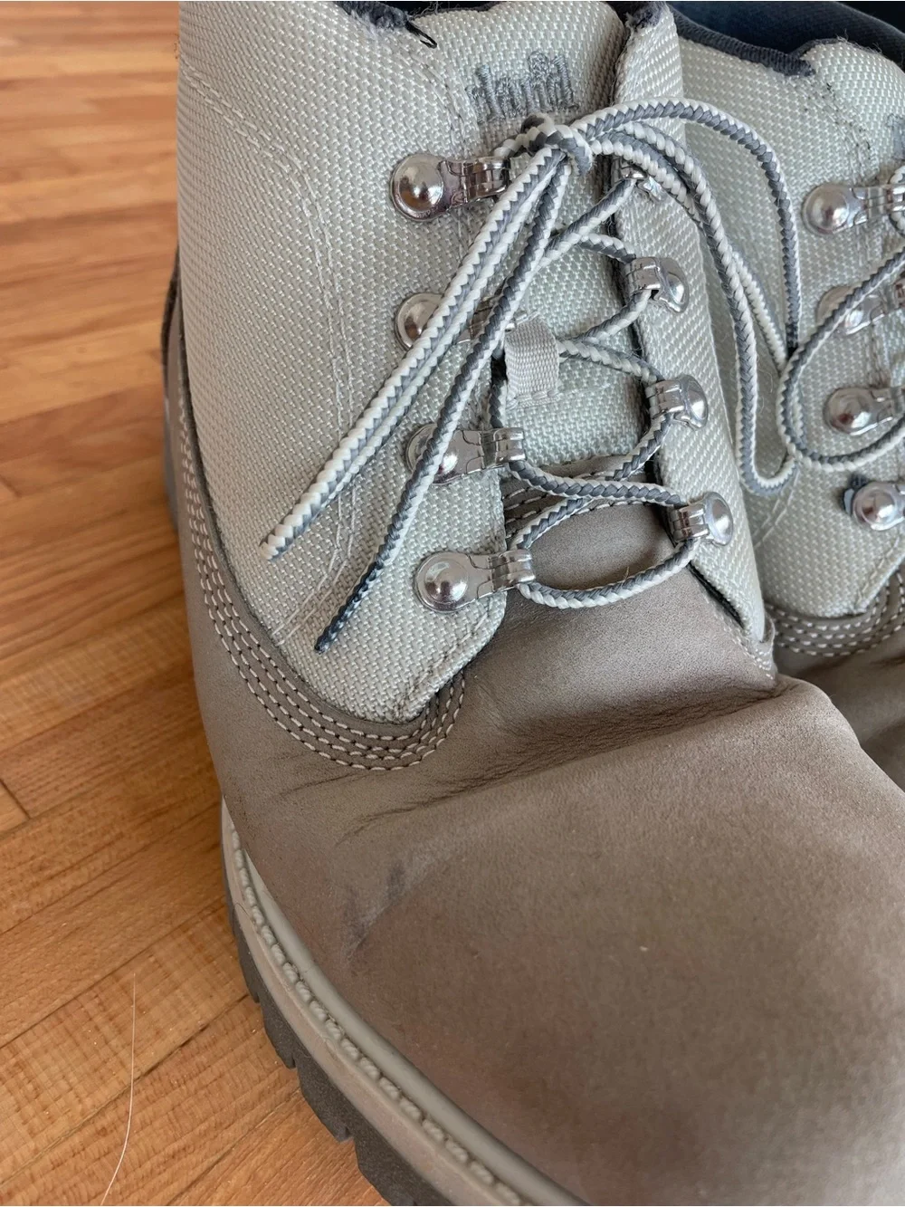 Timberland 2016 men's campsite boots in grey leather and canvas.